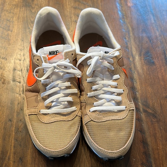 Nike Retro Kicks - Picture 2 of 5